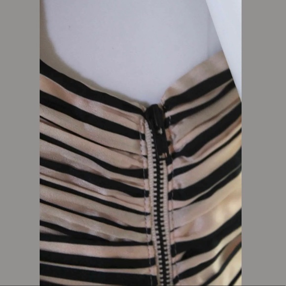 Self Portrait Nude Stripe Pleated Ruffle Sleeve MIDI Dress NWT $440 6 - Picture 8 of 13